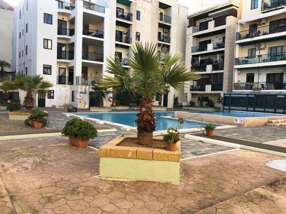 סיינט פול ביי Top Floor Apt With Common Pool Close To All Amenities מראה חיצוני תמונה