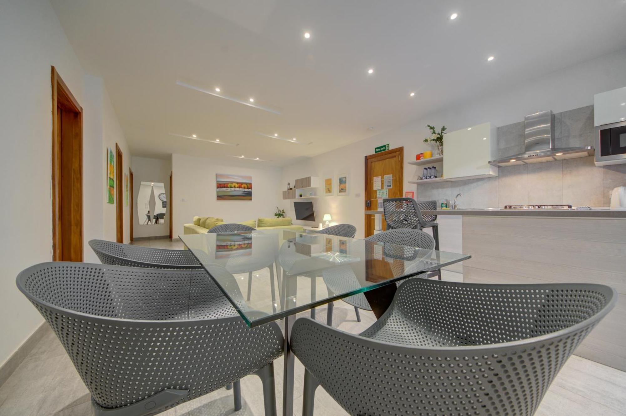 סיינט פול ביי Top Floor Apt With Common Pool Close To All Amenities מראה חיצוני תמונה