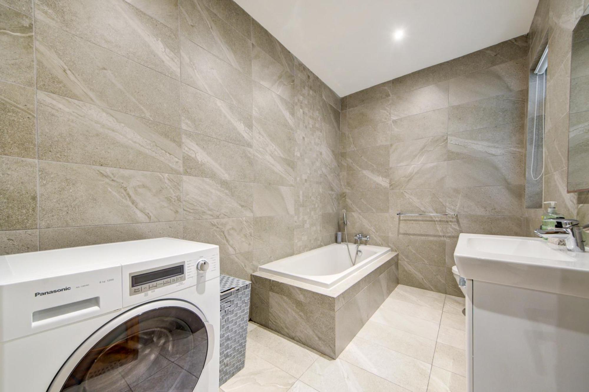 סיינט פול ביי Top Floor Apt With Common Pool Close To All Amenities מראה חיצוני תמונה