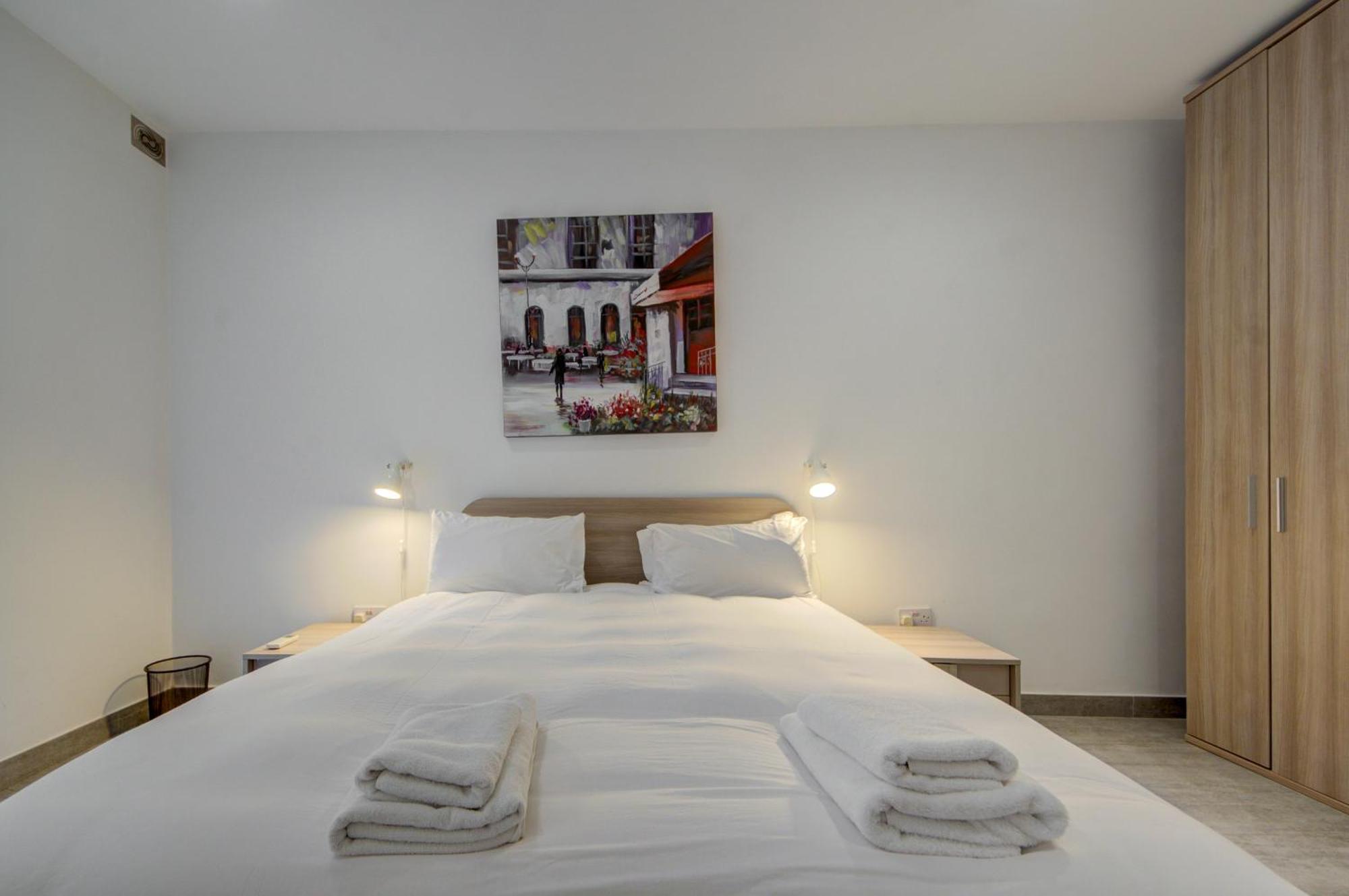 סיינט פול ביי Top Floor Apt With Common Pool Close To All Amenities מראה חיצוני תמונה