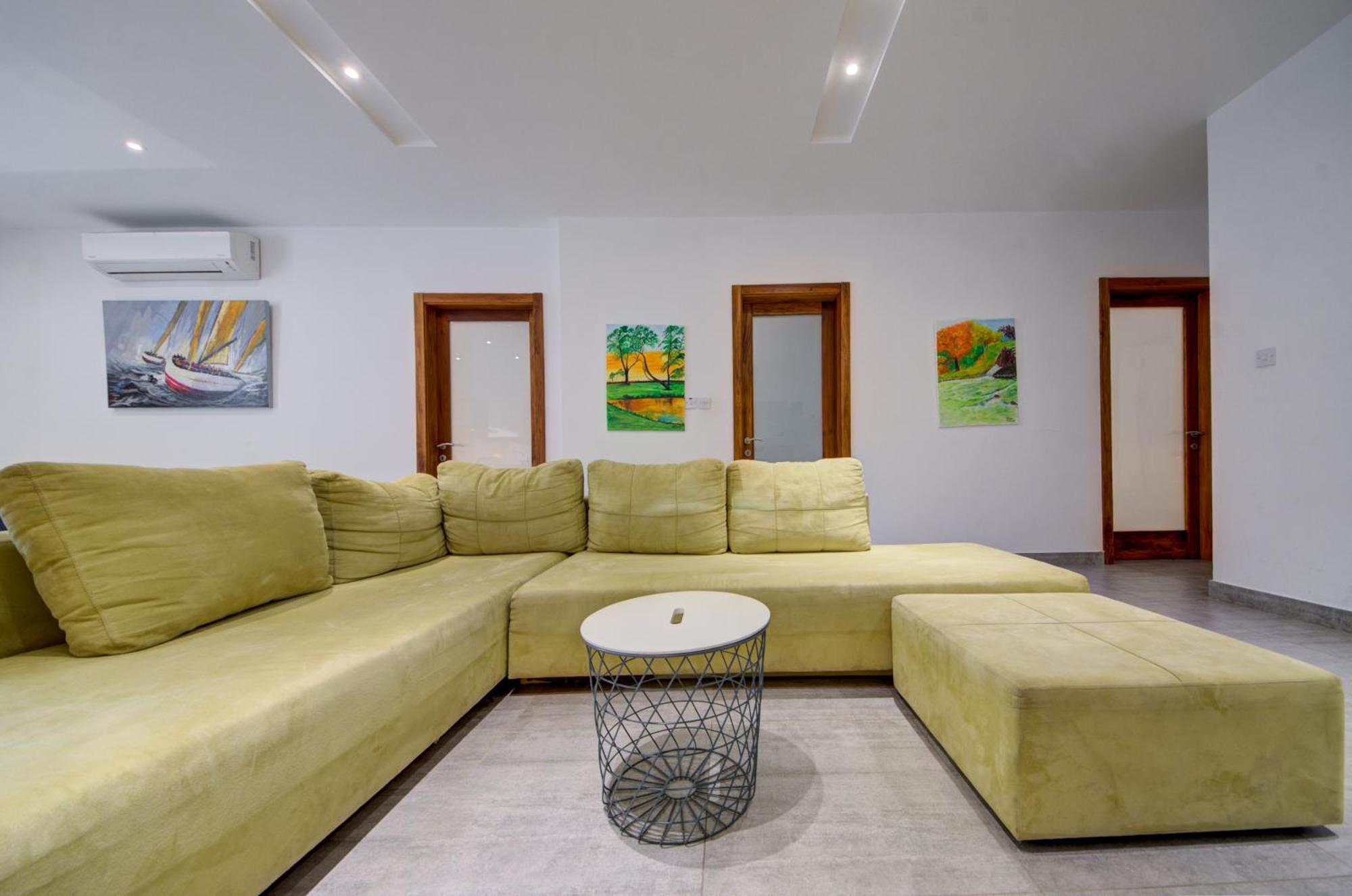סיינט פול ביי Top Floor Apt With Common Pool Close To All Amenities מראה חיצוני תמונה