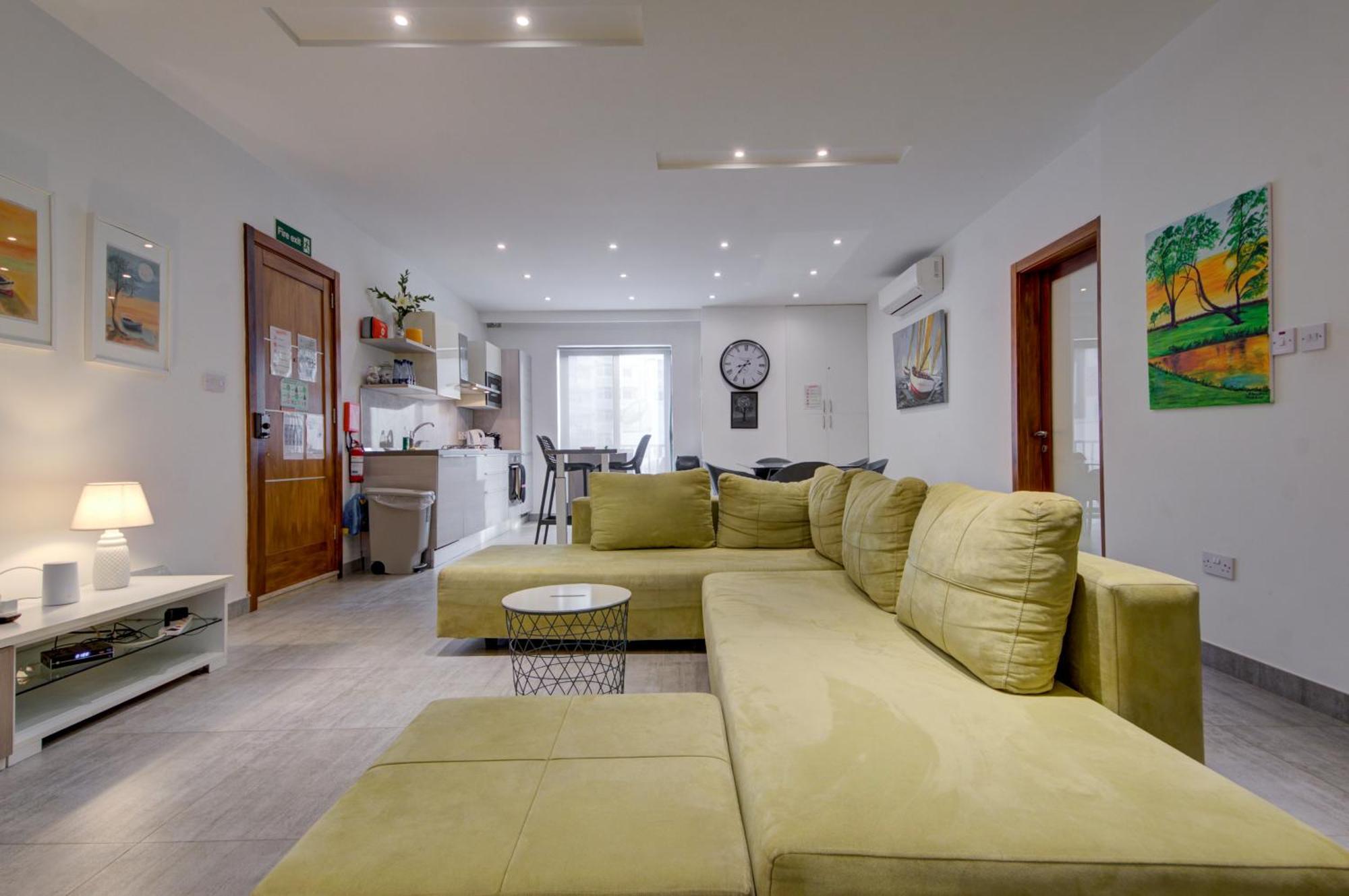 סיינט פול ביי Top Floor Apt With Common Pool Close To All Amenities מראה חיצוני תמונה